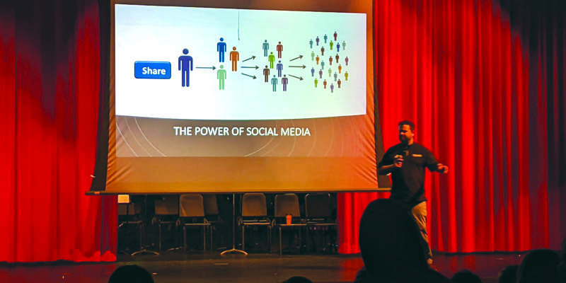 Chet Kuplen power of social media presentation
