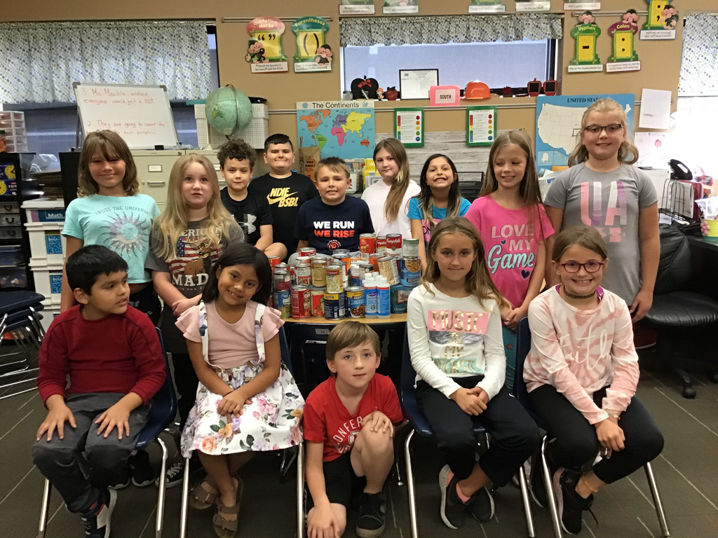 Kari Lee's class collected canned good for a local church