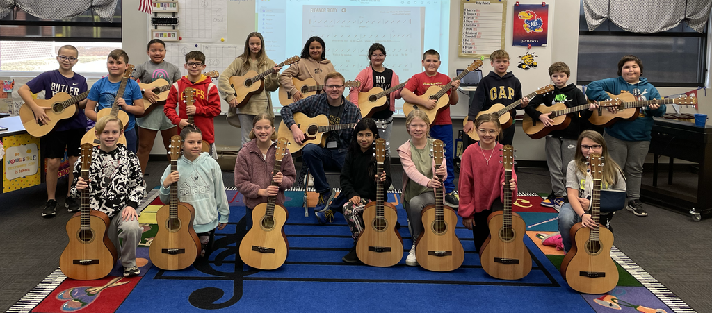 Grandview fifth grade with guitars and Cooper Crawford